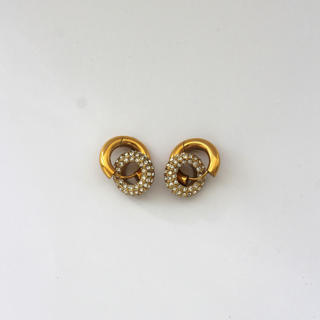 ARETES ENTRELAZADOS