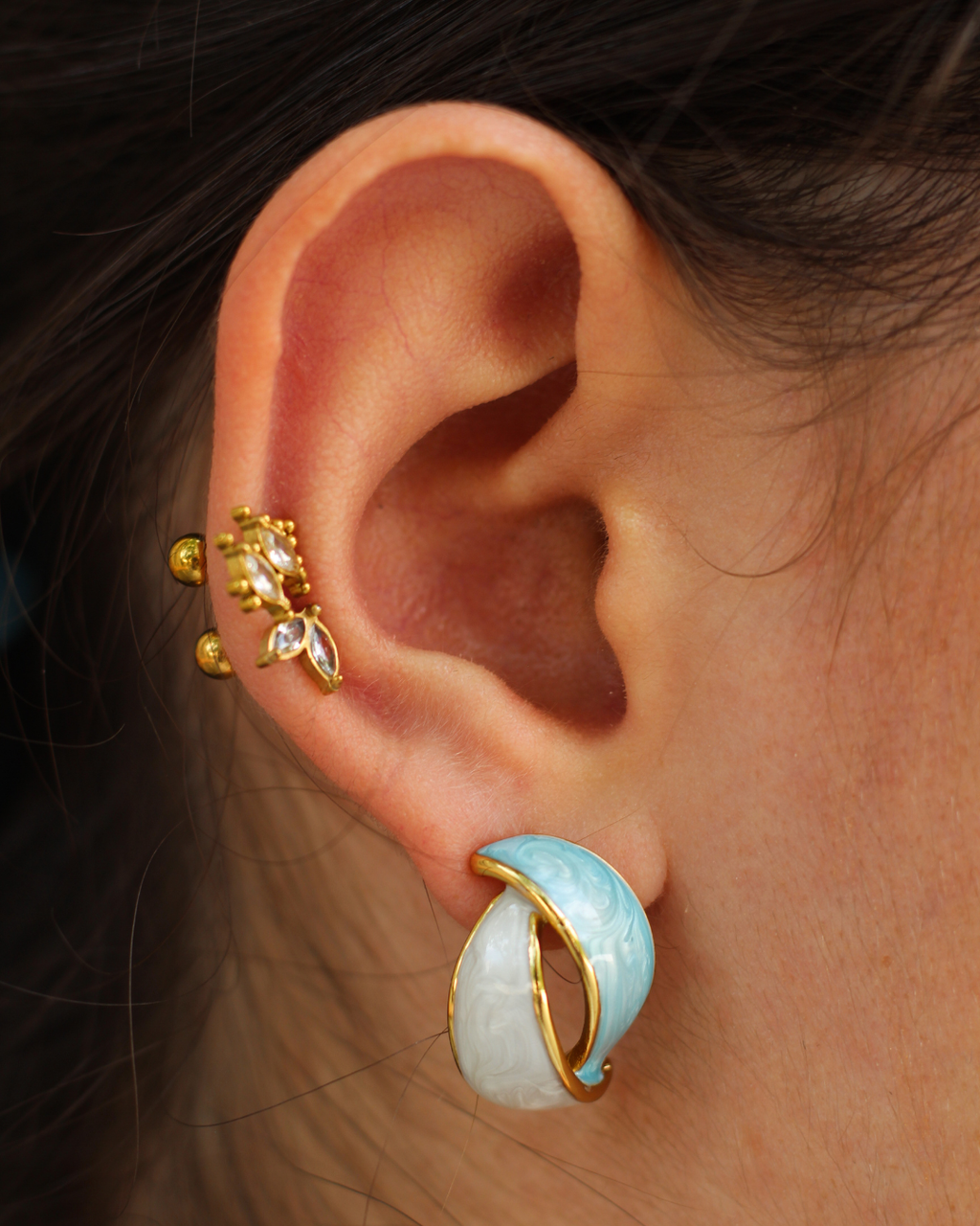 ARETES BICOLOR AZUL Y BLANCO