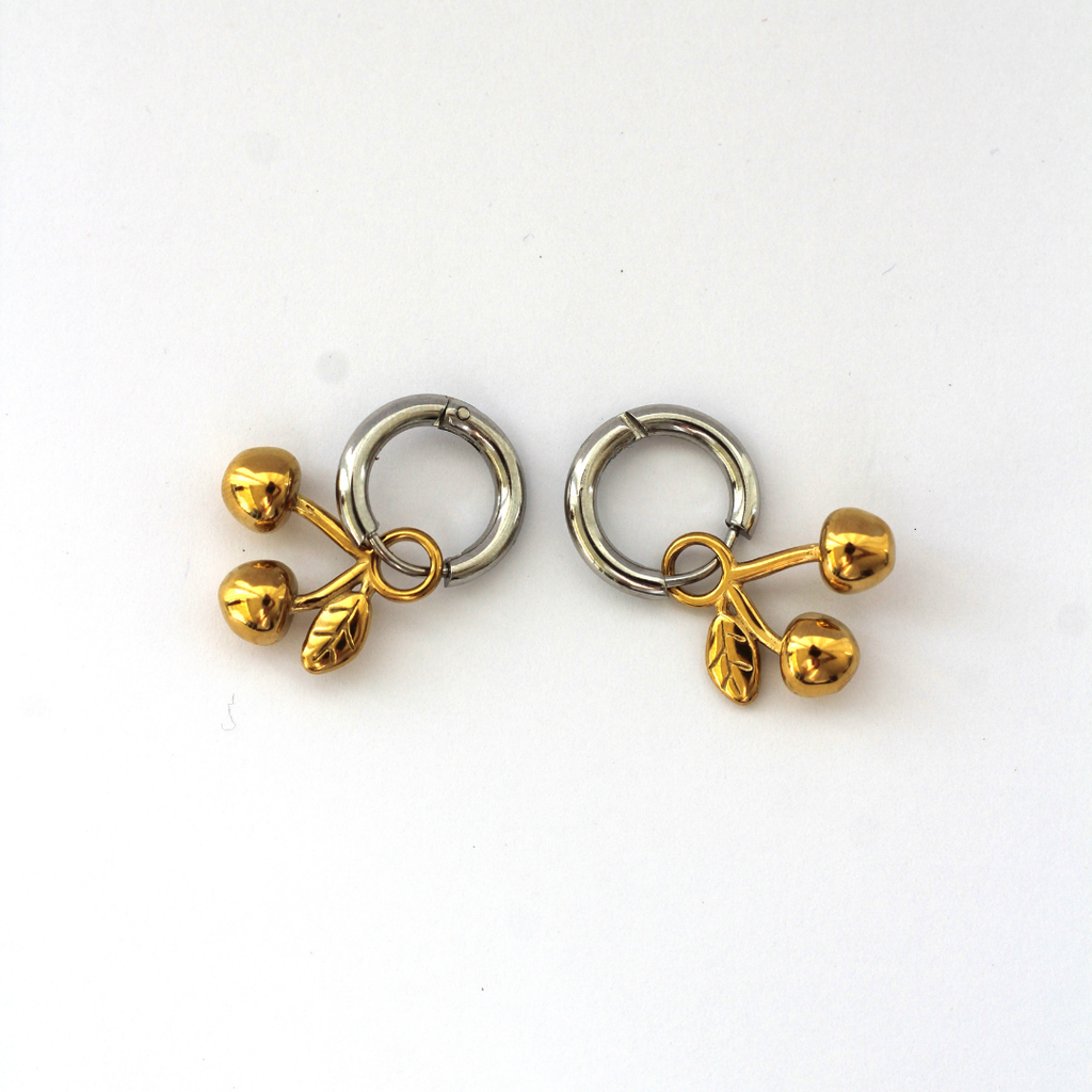 ARETES BICOLOR CEREZAS
