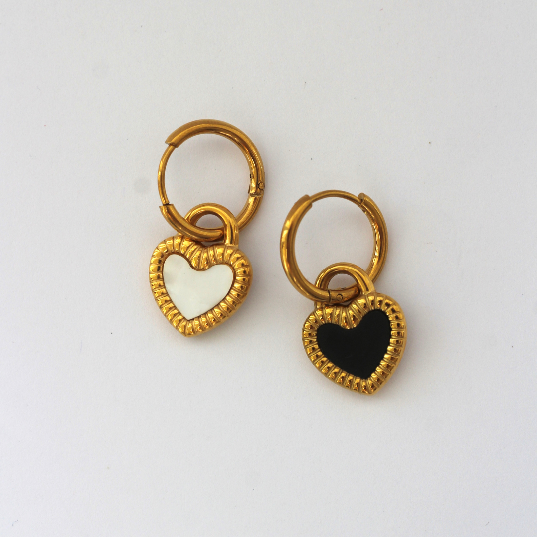ARETES CORAZONES BLACK&WHITE