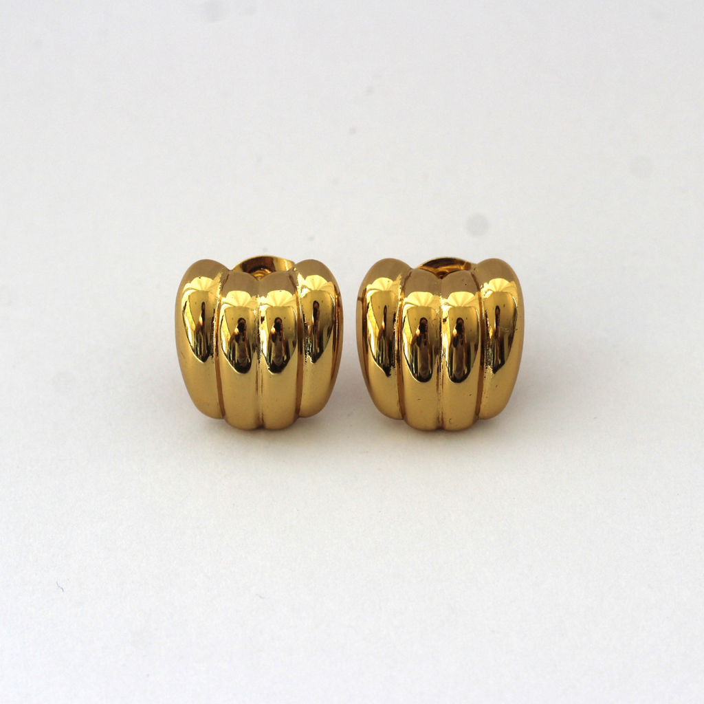 PENDIENTES DORADOS CLÁSICOS