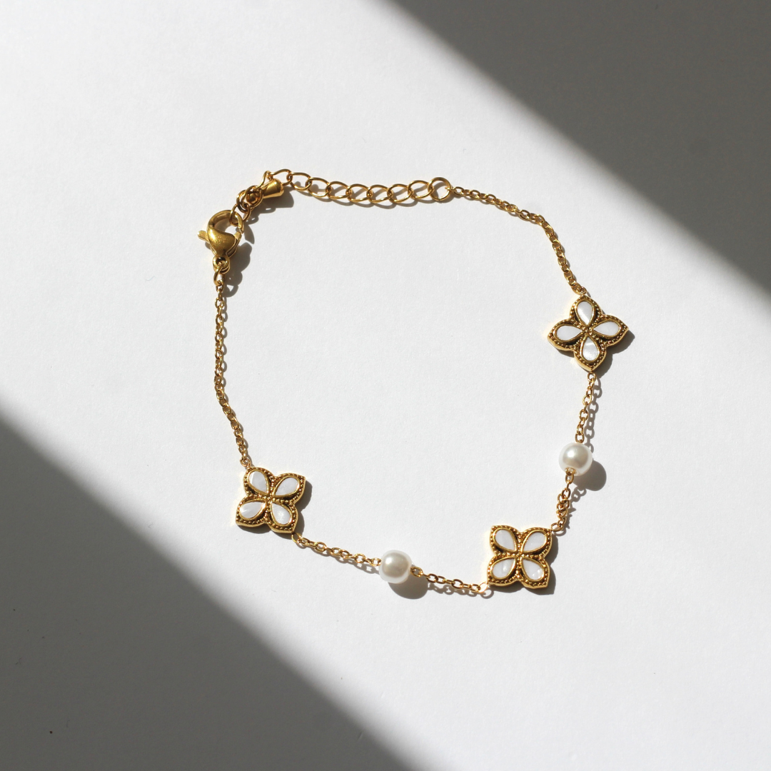 PULSERA TREBOLES BLANCOS